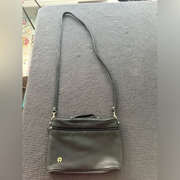 Etienne Aigner Black Leather Crossbody. - Picture 3 of 9